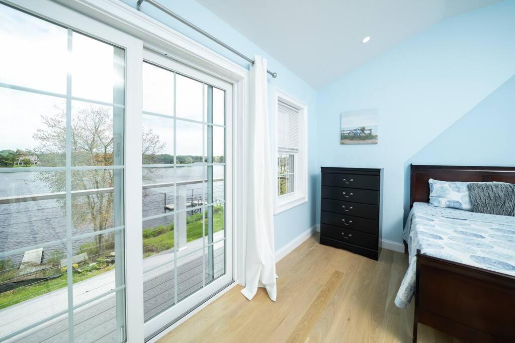 40-Spacious,Cozy, Waterfront House In Yarmouth Villa Bagian luar foto